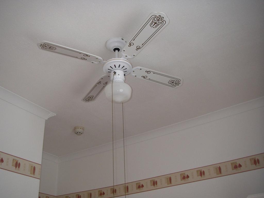 Ashby House Hotel Tenby Room photo